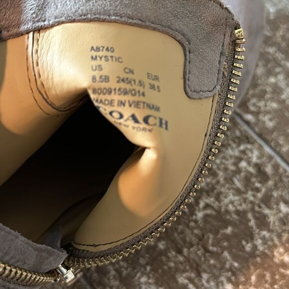 Coach booties, gray color, golden zipper size 8 1/2 - Picture 10 of 13